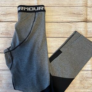Boys xl under Armour compression sports pants